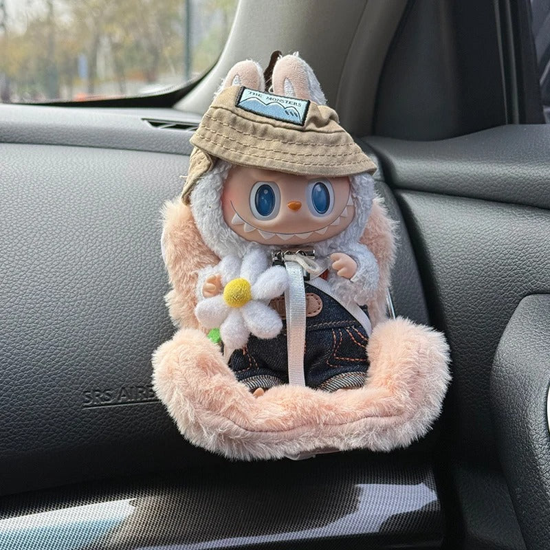 NO DOLL - LABUBU CAR SEAT